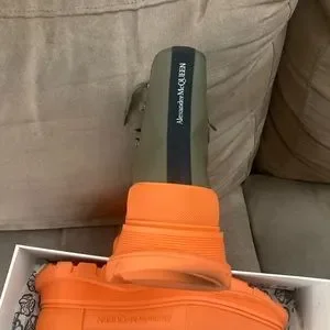 Alexander McQueen | Shoes | Alexander Mcqueen Desert Green  display picture 1